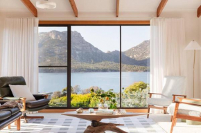 Zephyr House, Coles Bay